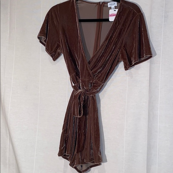 Tops - MOCHA VELVET ROMPER!